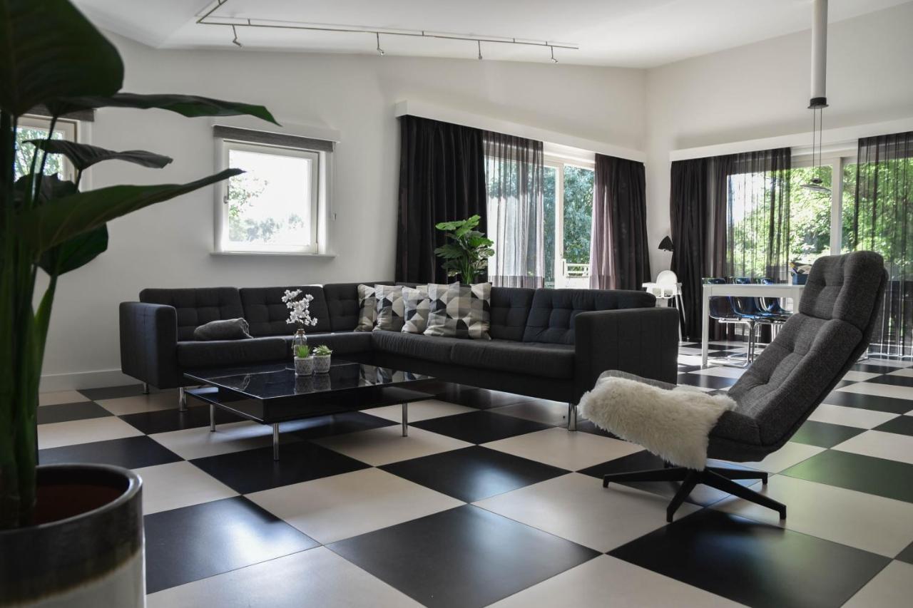 Spacious Comfort Villa Vera With Hottub Zeewolde Extérieur photo