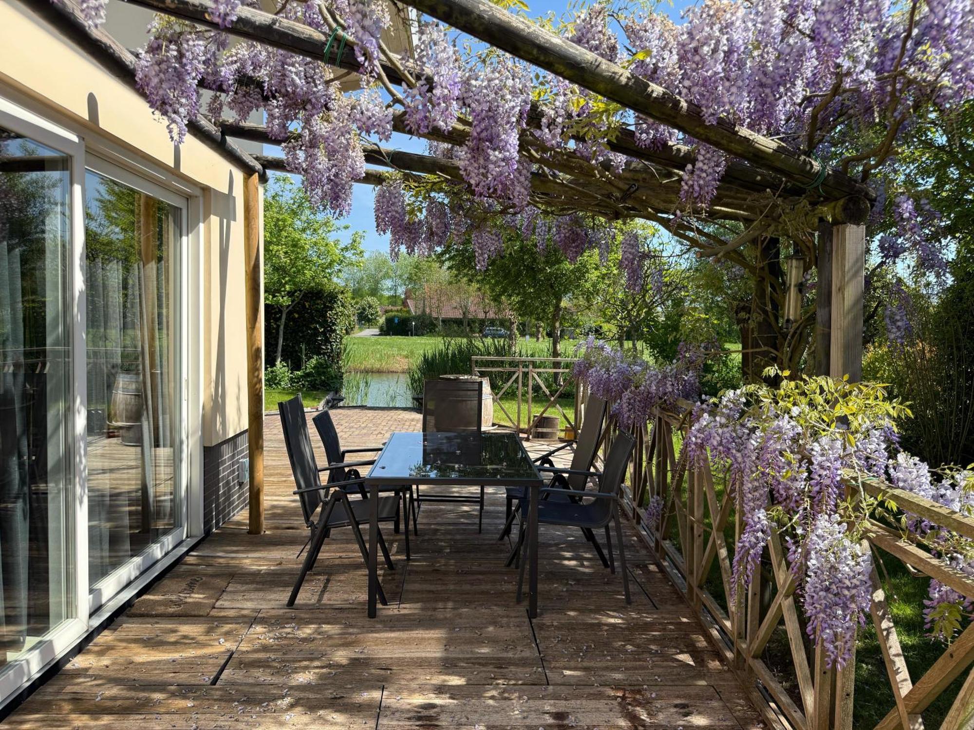 Spacious Comfort Villa Vera With Hottub Zeewolde Extérieur photo